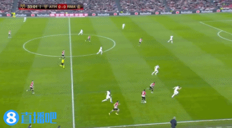 布斯克茨和阿尔巴将在赛季结束退役，穆勒：我向他们脱帽致敬