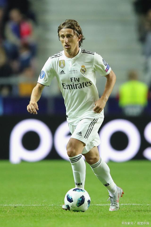 ATP总决赛第4日综述：辛纳两连胜提前晋级，谢尔顿遭逆转无缘四强