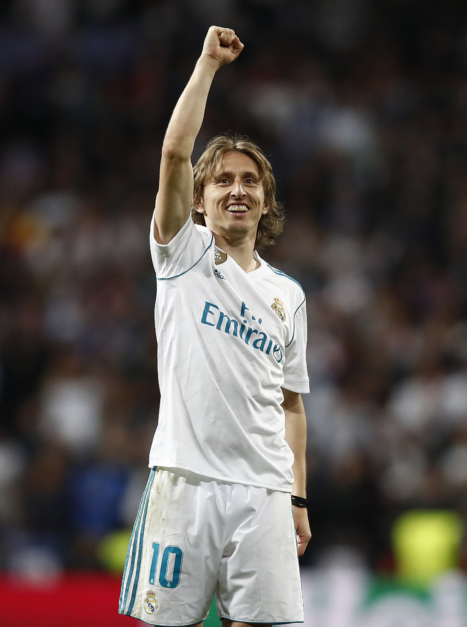 传记作者：莱万曾不满哈维的训练，他在波兰和拜仁都曾施压换帅